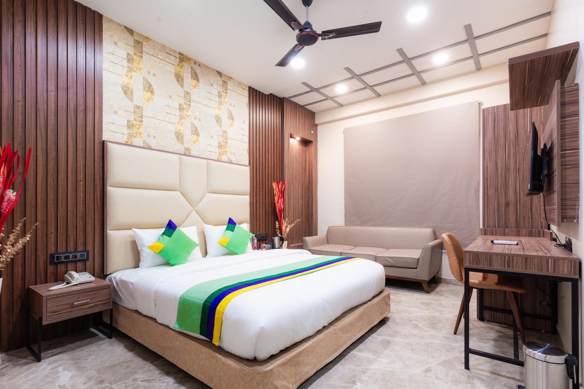 Treebo City Center Sakardara Bagian luar foto